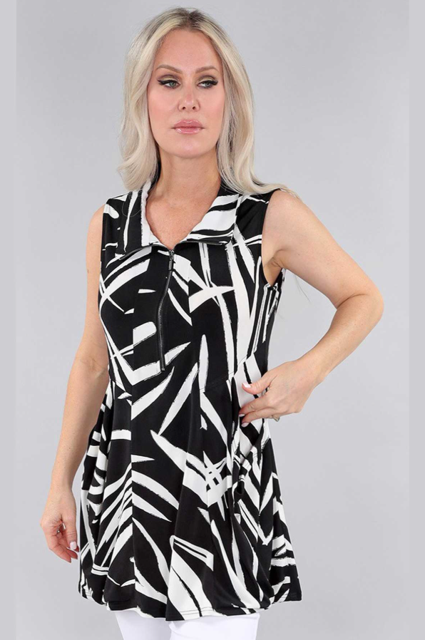 Michael Tyler - 1875 - Half Zip Sleeveless Tunic - Black/White