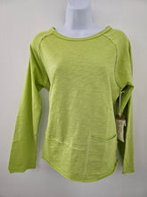 Load image into Gallery viewer, Escape - E10020 - Pocket Cotton Pullover - Daiquiri
