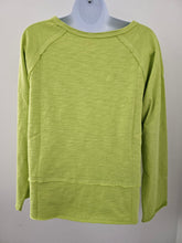 Load image into Gallery viewer, Escape - E10020 - Pocket Cotton Pullover - Daiquiri
