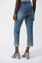 Load image into Gallery viewer, Joseph Ribkoff - 251956 - Straight Fit Crop Stretch Jeans - Vintage Blue
