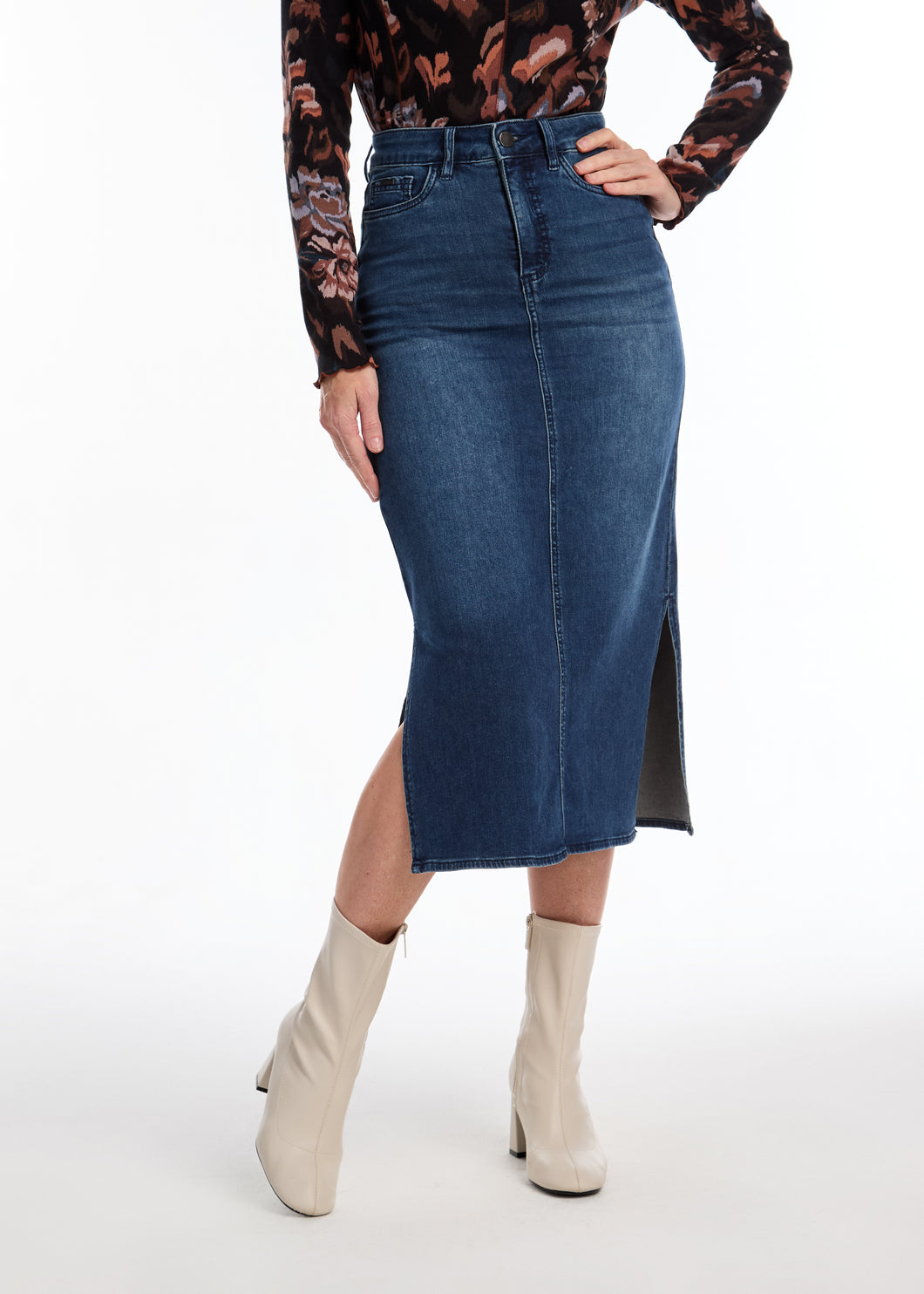 FDJ - 6981843 - Side Slit Denim Skirt - Dark Wash