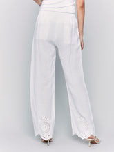 Load image into Gallery viewer, Charlie B - C5599 - Pull On Linen Pant With Patch Pockets at Back - White
